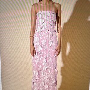 Endless Rose Strapless 3D Appliqué Midi Dress in Lilac